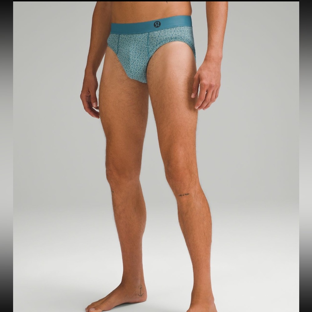 Lululemon Always In Motion Brief- NWT